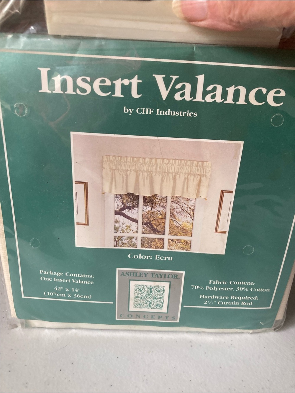 Ashley Taylor Ecru Insert Window Valance 42 x 14 New